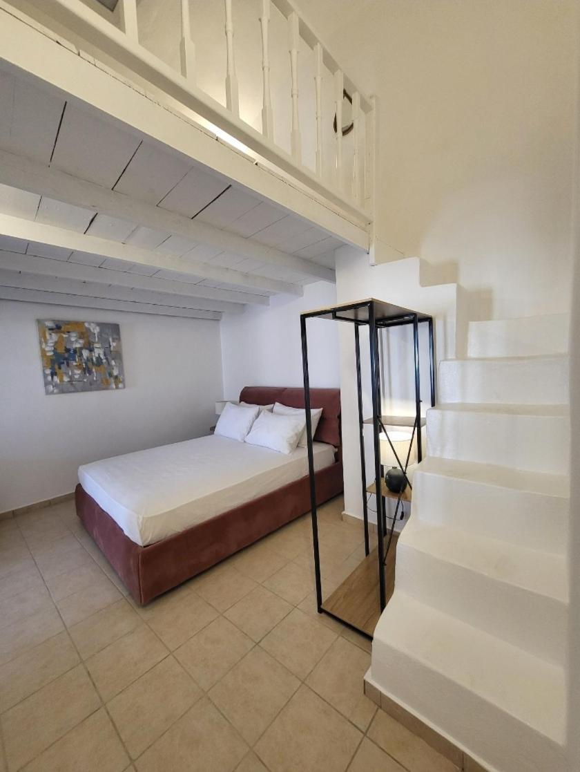 Luxury Cave Houses Mesaria Esterno foto